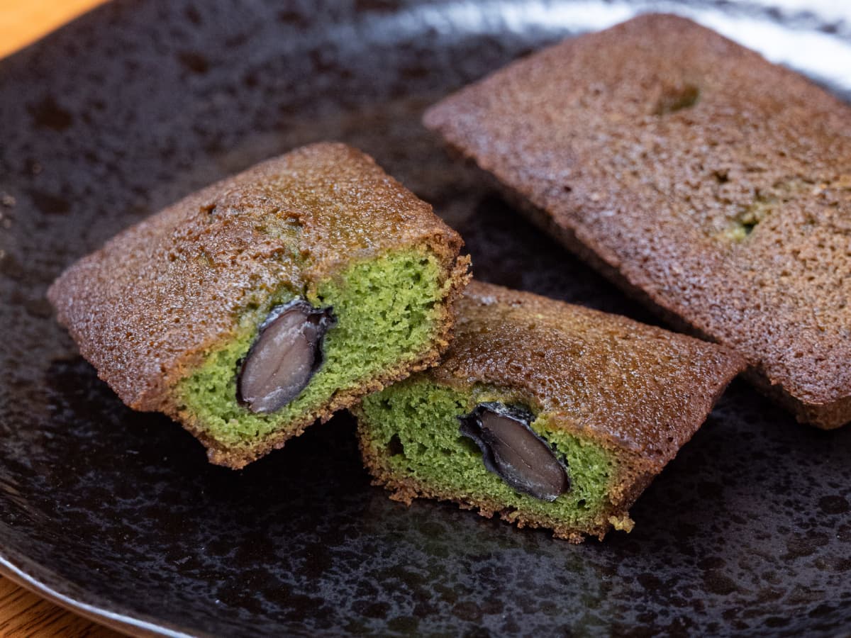 抹茶と黒豆のフィナンシェ